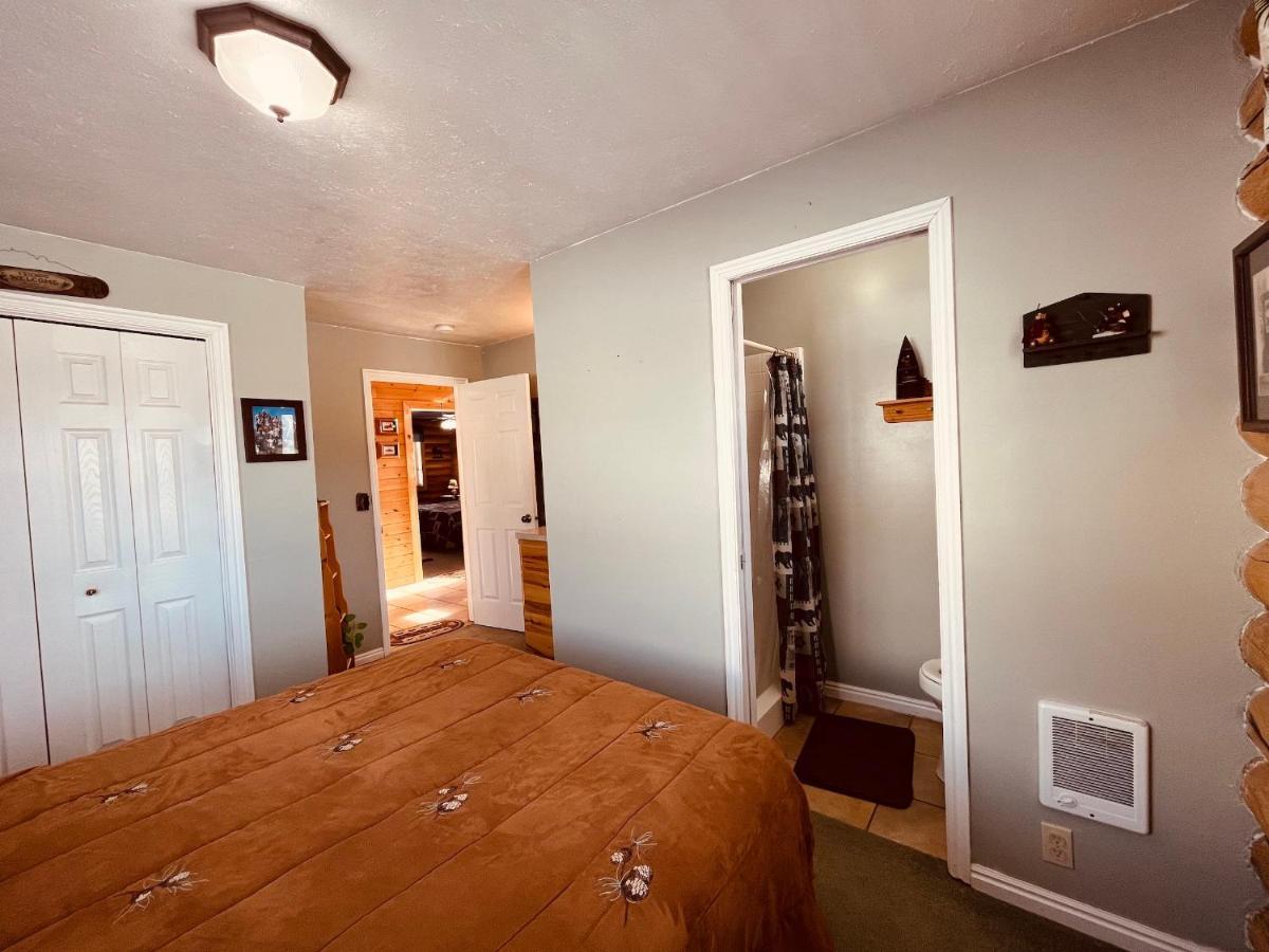 Gone Fish Inn - Sleeps 15, 4 Bedrooms, Loft, 6 Baths Island Park Exterior photo